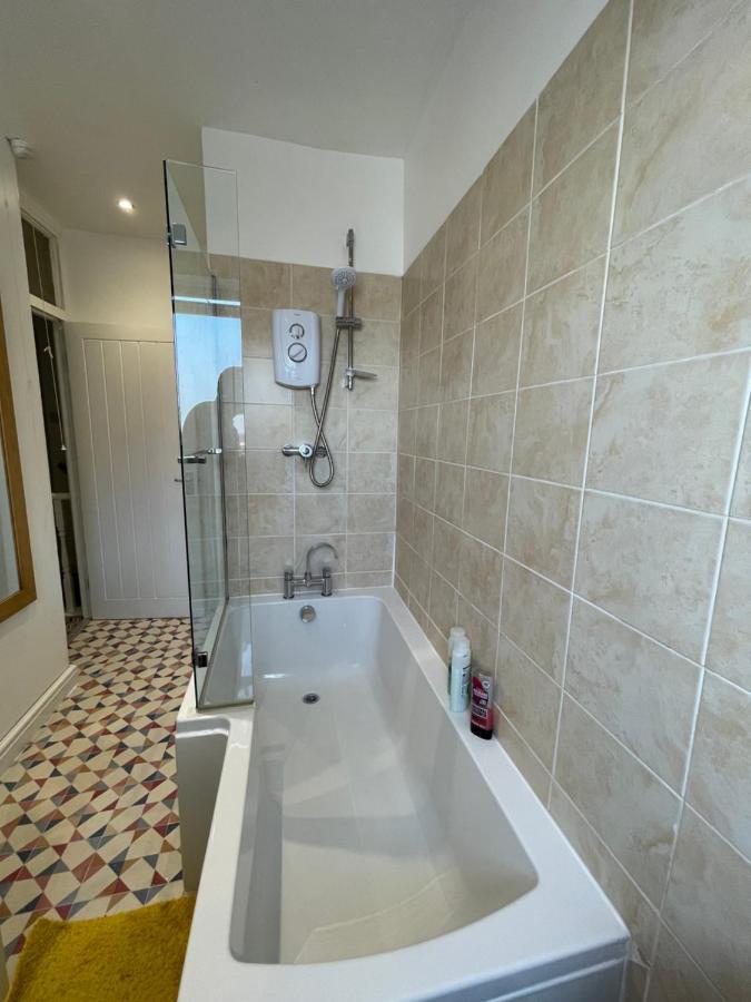 Nottingham Home Stay Esterno foto